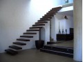 Détails : Tendances 2024 : Les escaliers flottants dans le design d'intérieur contemporain